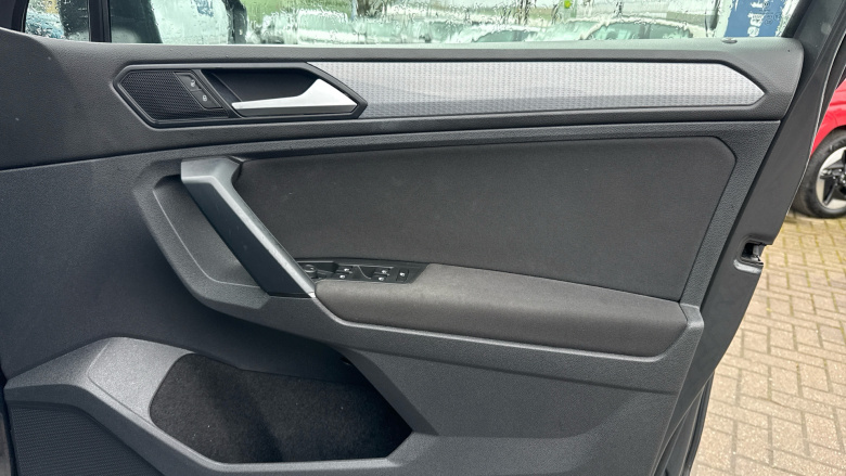 Volkswagen Tiguan 1.5 TSI 150 Life 5dr Petrol Estate